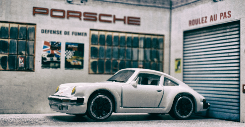 Illustration for article titled LaLD Engine Week: 6 Cylinders - Porsche 911 Carrera Custom